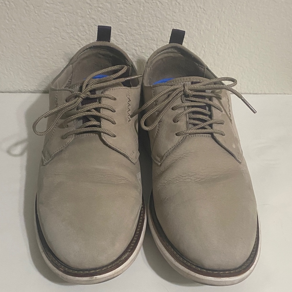 Men’s Shoes Size 11M